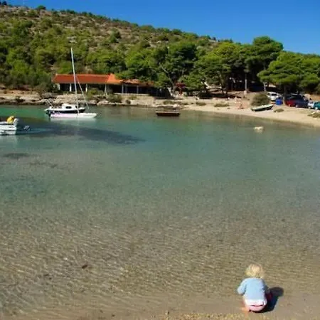 Kleines Emil Vanily By Interhome