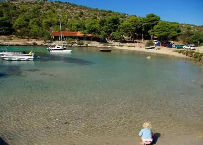 Kleines Emil Vanily By Interhome